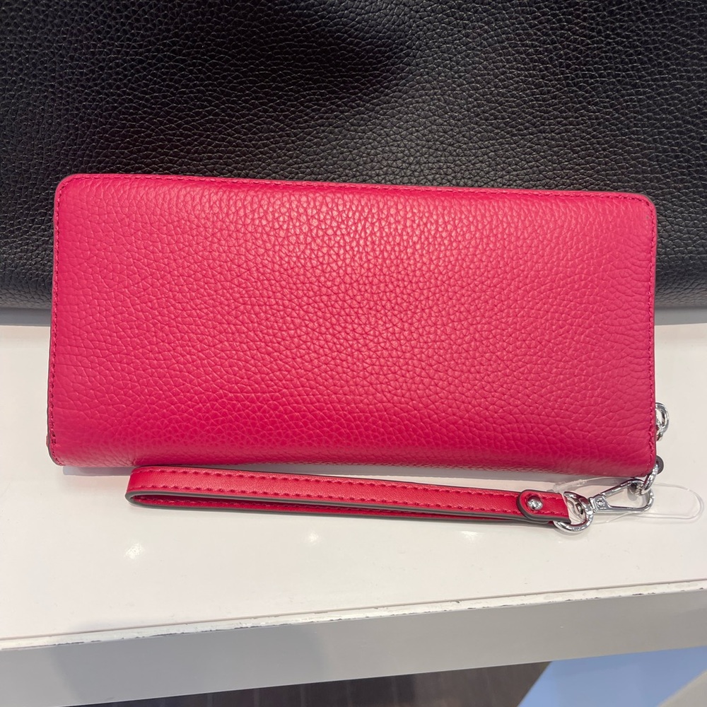 MICHAEL KORS Lg Pebbled Leather Continental Wallet Wristlet Phone
Dark Raspberry - Picture 6 of 16